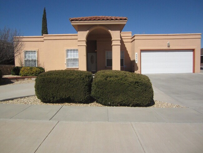 Building Photo - 4353 Loma Del Norte Dr