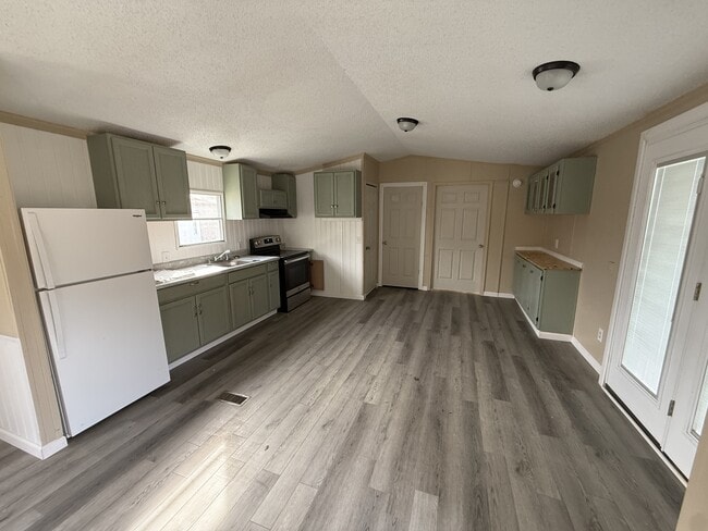 Foto del edificio - 738 Old Clemson Hwy