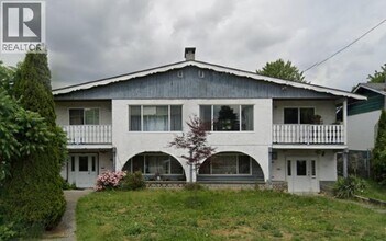 Building Photo - 2165 Prairie Ave