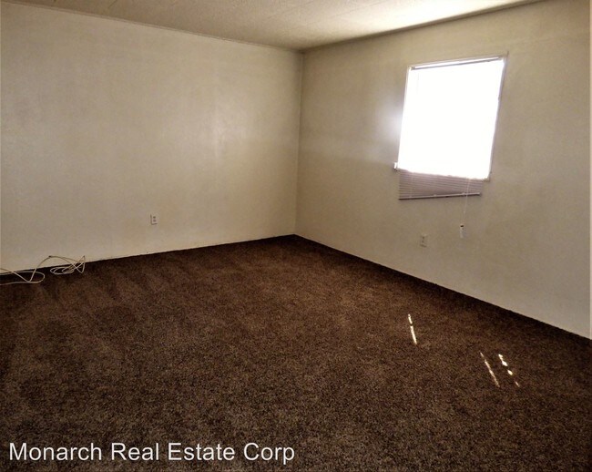 Foto del edificio - 1015 Davis Ave