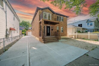 Building Photo - 115-42 Inwood St