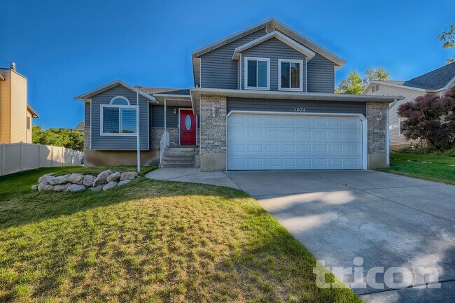 Building Photo - 1074 E 5100 S