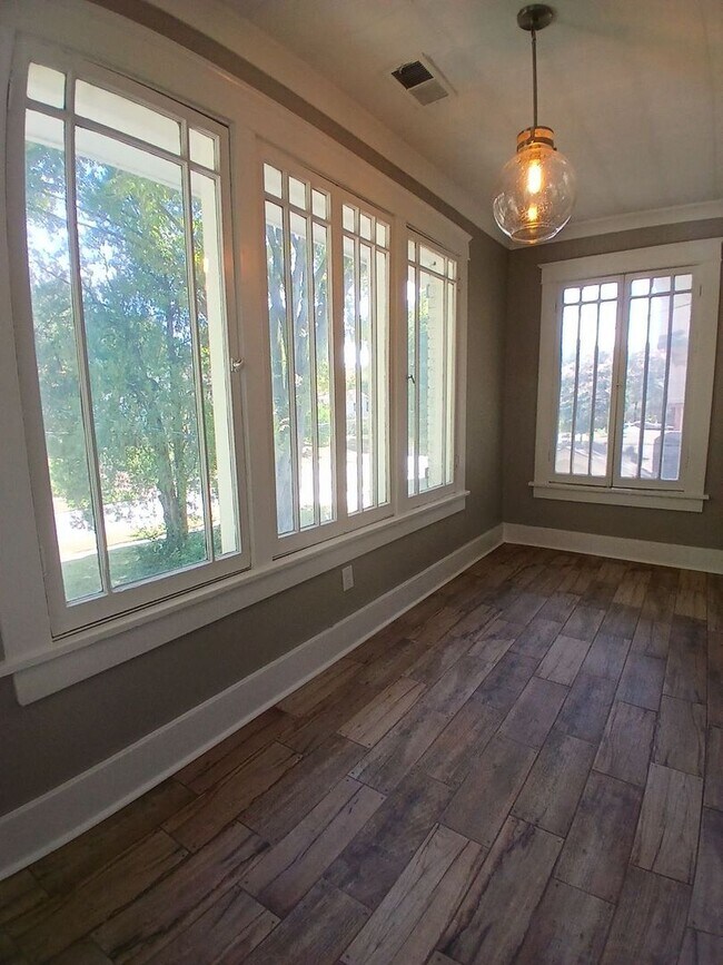 Foto del edificio - Stunning 3 Bedroom 2 Bath | Midtown | Incl...