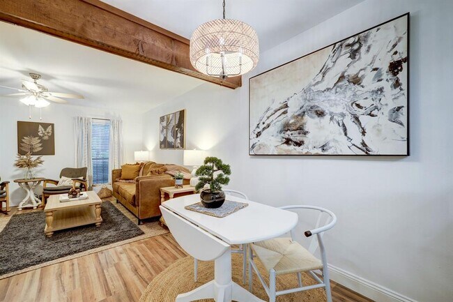 Building Photo - 5210 Arboles Dr
