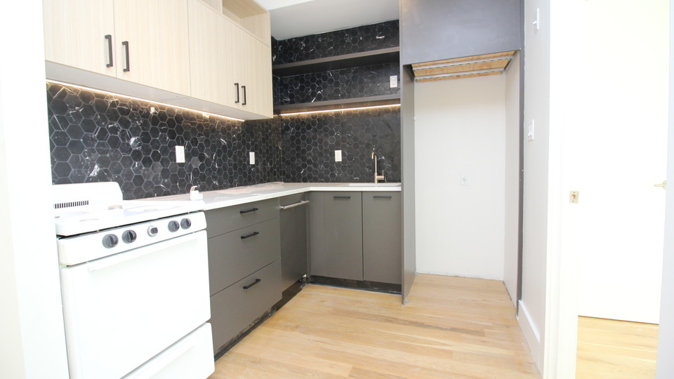 Foto principal - 200 Linden Blvd
