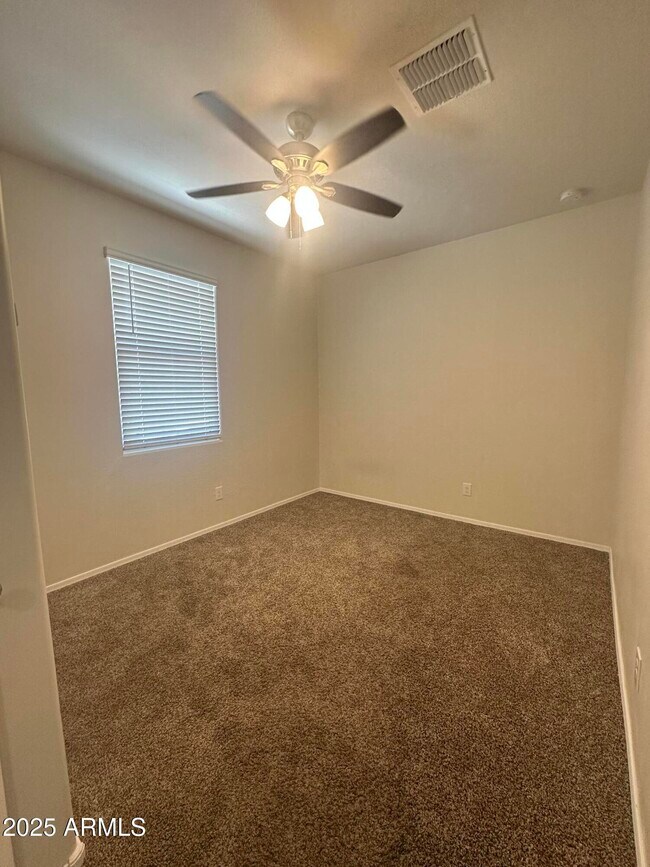 Foto del edificio - 3469 N Montoya Ln