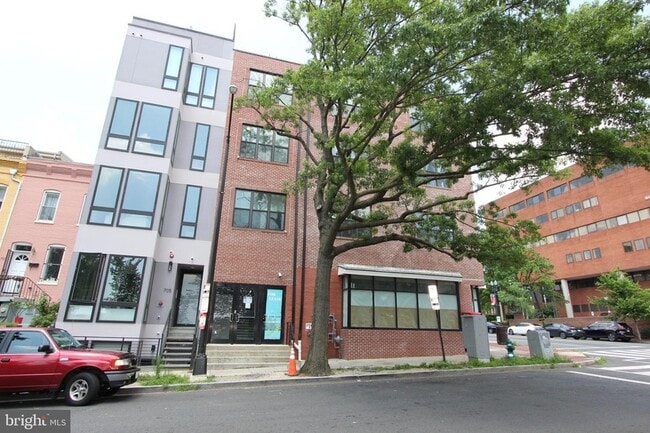 Building Photo - 2600 Georgia Ave NW