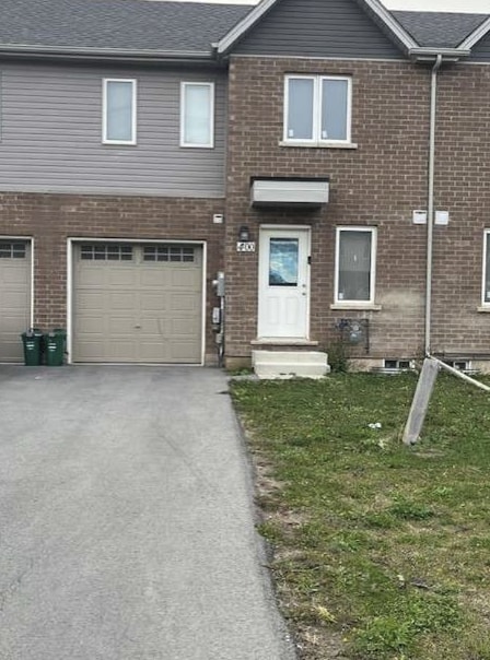 Building Photo - 400 Chaffey St