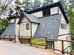 Building Photo - 27957 Lakes Edge Rd