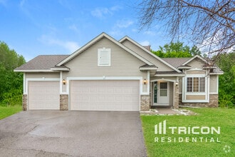 Building Photo - 2739 Zumbrota Cir NE