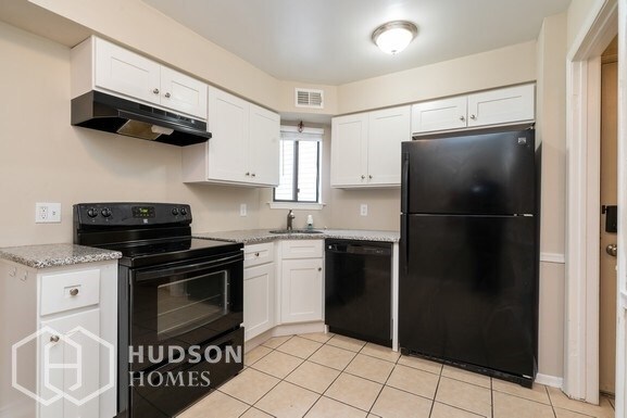 Foto del edificio - 3714 Royce Ct