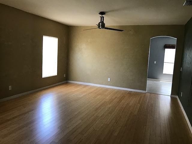 Building Photo - 9726 Riverchase Dr