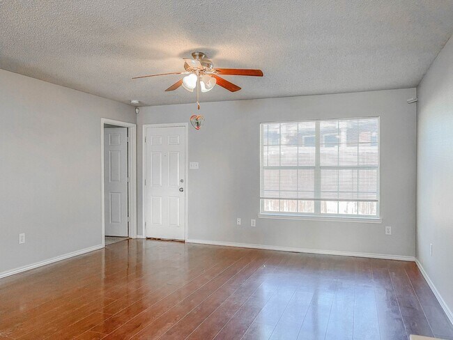 Foto del edificio - Beautiful Home Available 08/10!