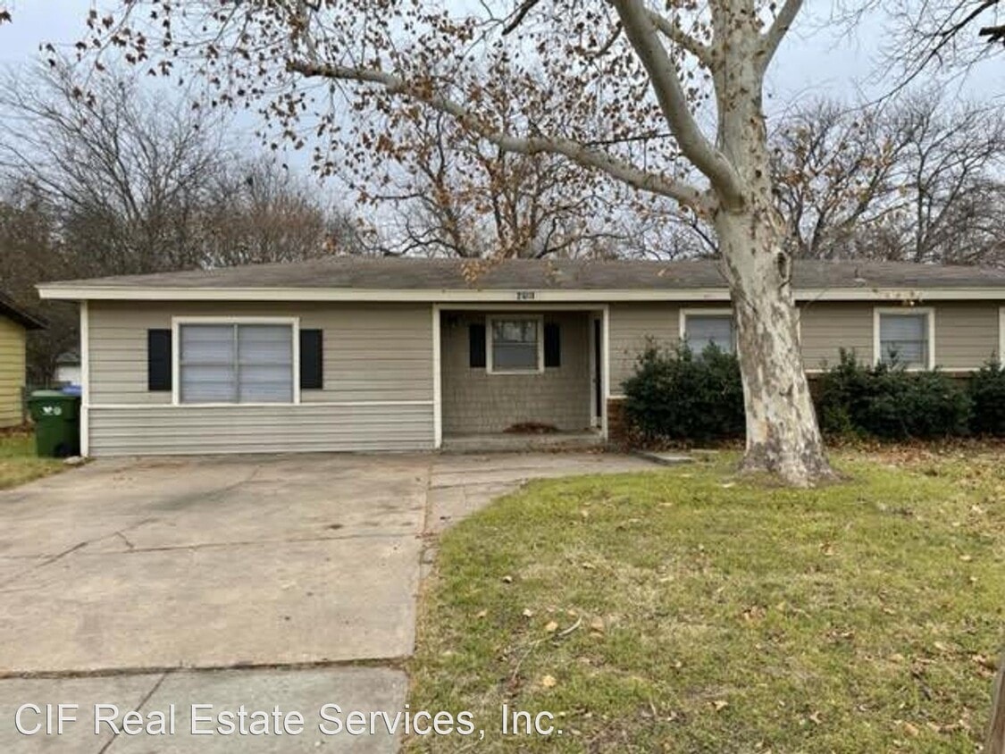 3 br, 1.5 bath House 2618 S 27th St House Rental in Waco, TX