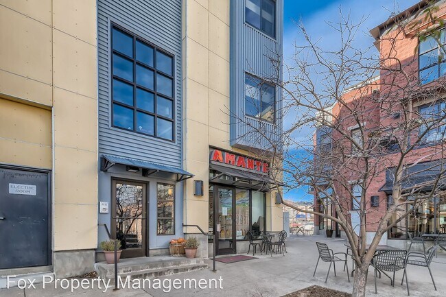 Foto del edificio - 4580 Broadway St