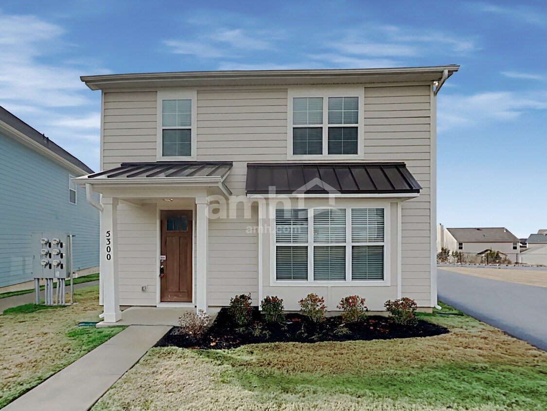 Primary Photo - 5300 Tupelo Street
