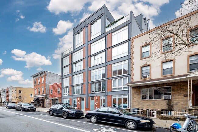 Building Photo - 273 Manhattan Ave