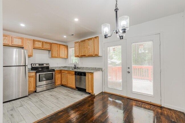 Foto del edificio - 180 Glenrose Cir SW