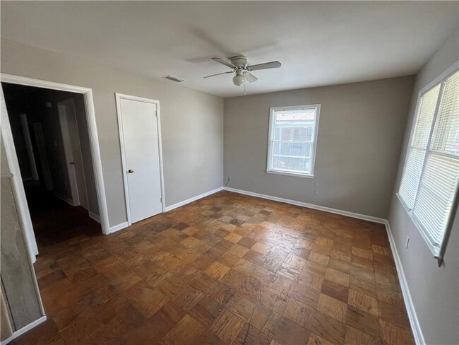 Building Photo - 17 Edinborough Ave