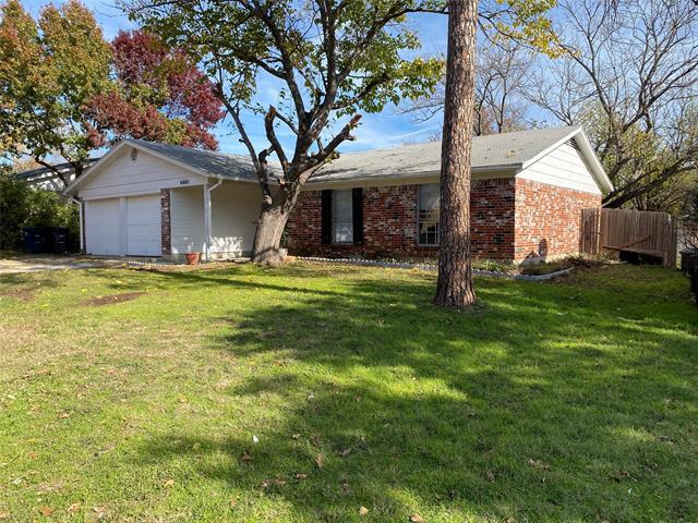 Building Photo - 6601 Woodway Dr