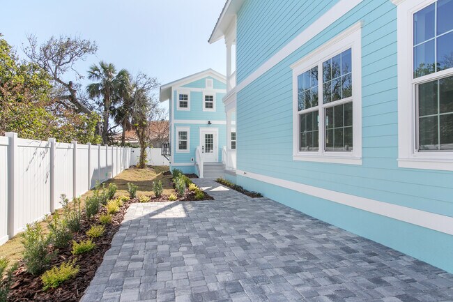 Foto del edificio - Studio Apartment in Daytona with Beach Vie...