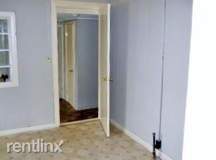 Building Photo - 3 br, 1 bath House - 2223 N Hillcrest Ave