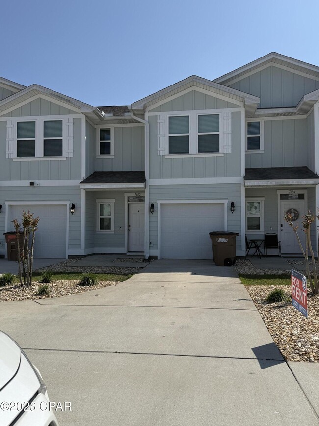 Building Photo - 7682 Shadow Lake Dr