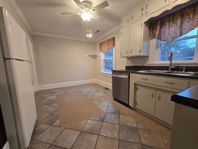 Foto del edificio - 903 Raleigh St