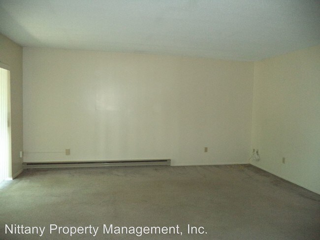 Building Photo - 2 br, 1 bath Apartment - 719-4 W. Cherry Lane