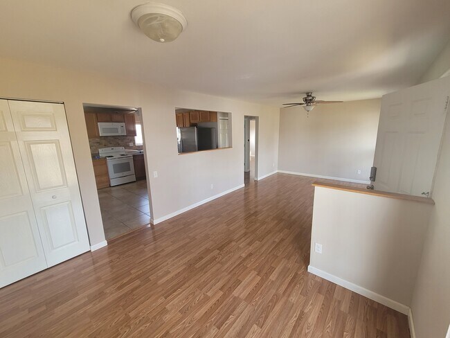 Foto del edificio - 2105 Golfway St