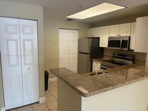Building Photo - 2809 Amalei Dr