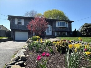 Building Photo - 11 Pocono Rd