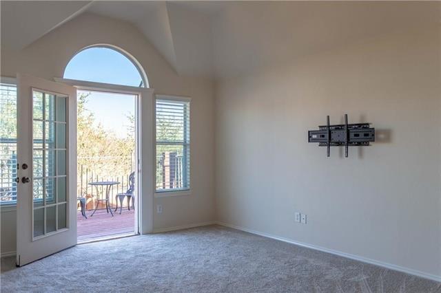 Foto del edificio - 10028 Promontory Dr