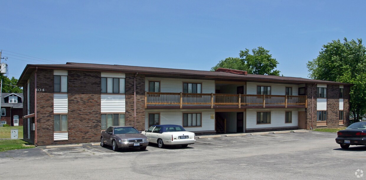 Lindenwood University Student Housing Apartments in Belleville, IL