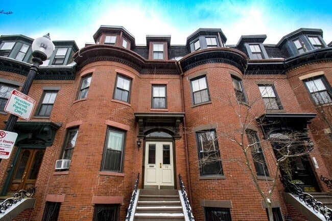Building Photo - 99 E Brookline St