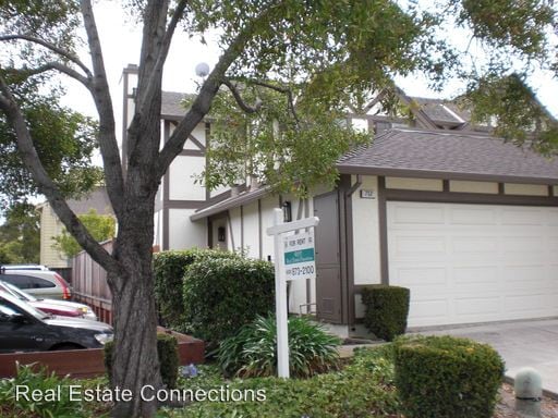 Building Photo - 752 Jennifer Way