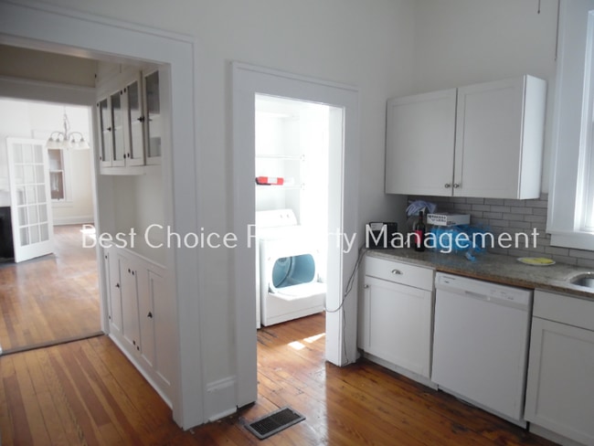 Photo - 1903 S-4-359 House