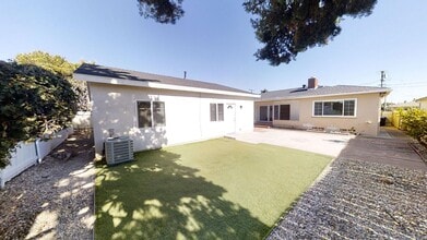 Building Photo - 5642 Dorothy Way