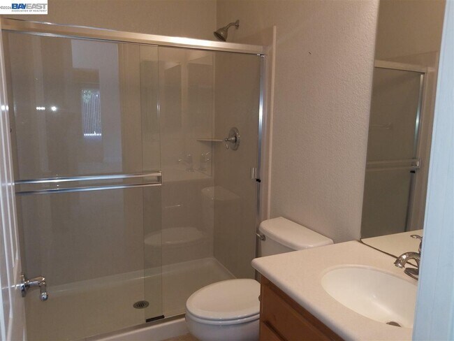 Foto del edificio - 199 N Alta Dena St