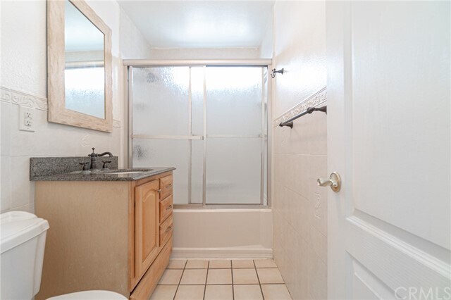 Foto del edificio - 18431 Roslin Ave