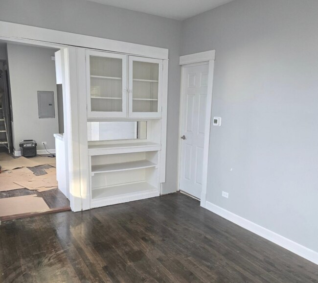 Foto del edificio - 1915 N Karlov Ave