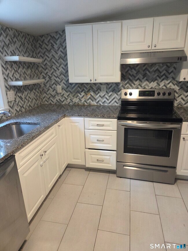 Building Photo - 26 Seagraves Rd
