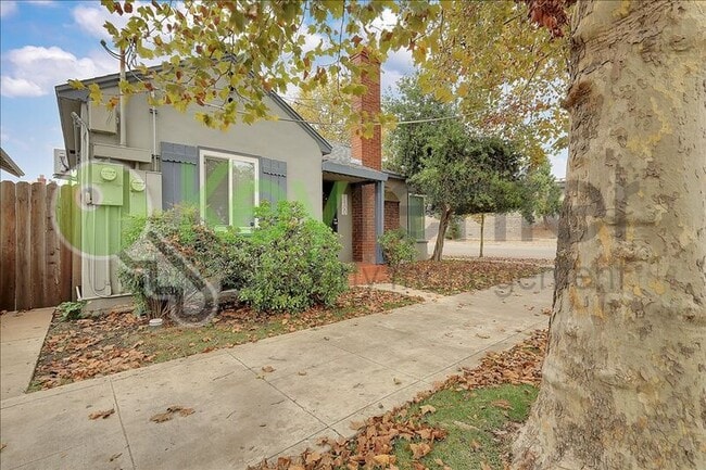 Photo - 2400 27th St House