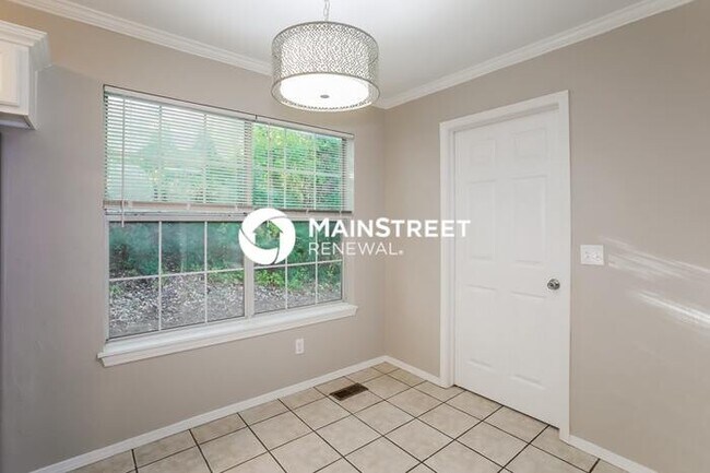 Building Photo - 3 Bedroom Pet-Friendly Home in Edmond, OK with Main Street Renewal