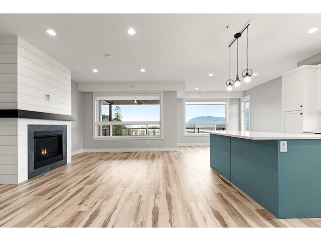 Building Photo - 43685 Chilliwack Mountain Rd