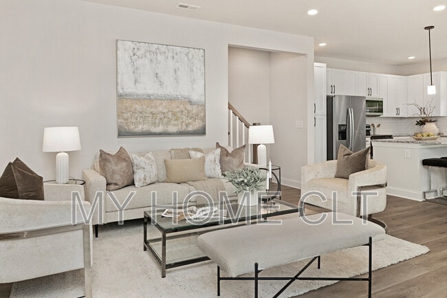 Foto del edificio - 2318 Rebecca Ave