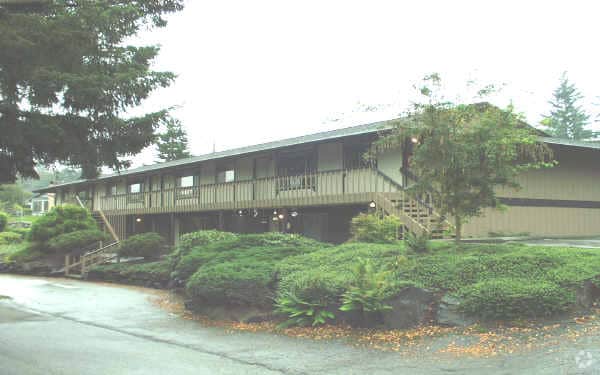 Building Photo - 534 E Division St