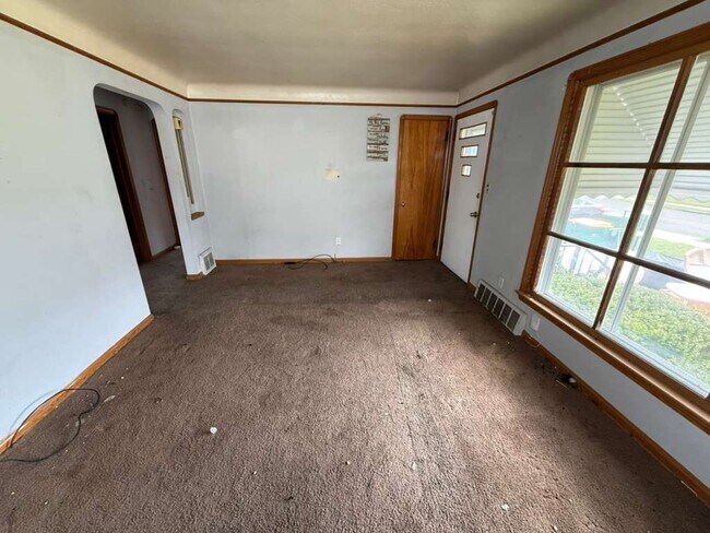 Foto del edificio - 3-BED, 1 BATH BEAUTIFUL SINGLE- FAMILY HOME IN MAPLE HEIGHTS!