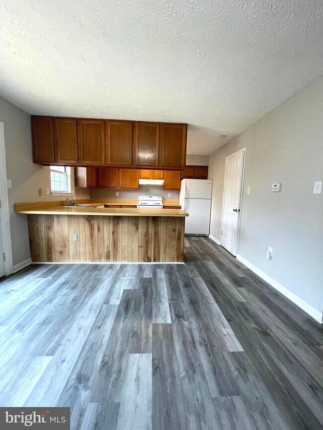 Building Photo - 6133 Sea Lion Pl