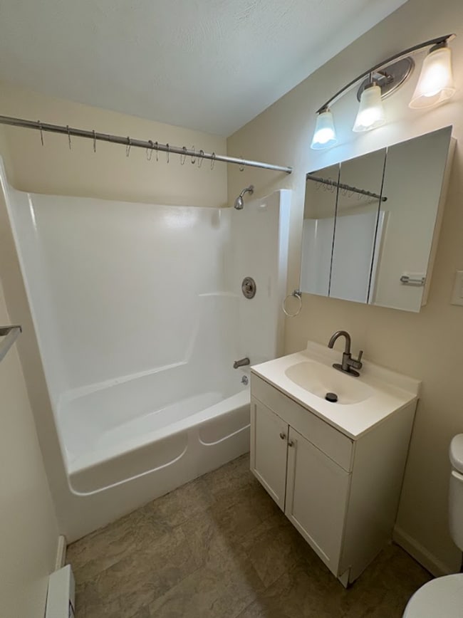 Foto del edificio - 740 Central St